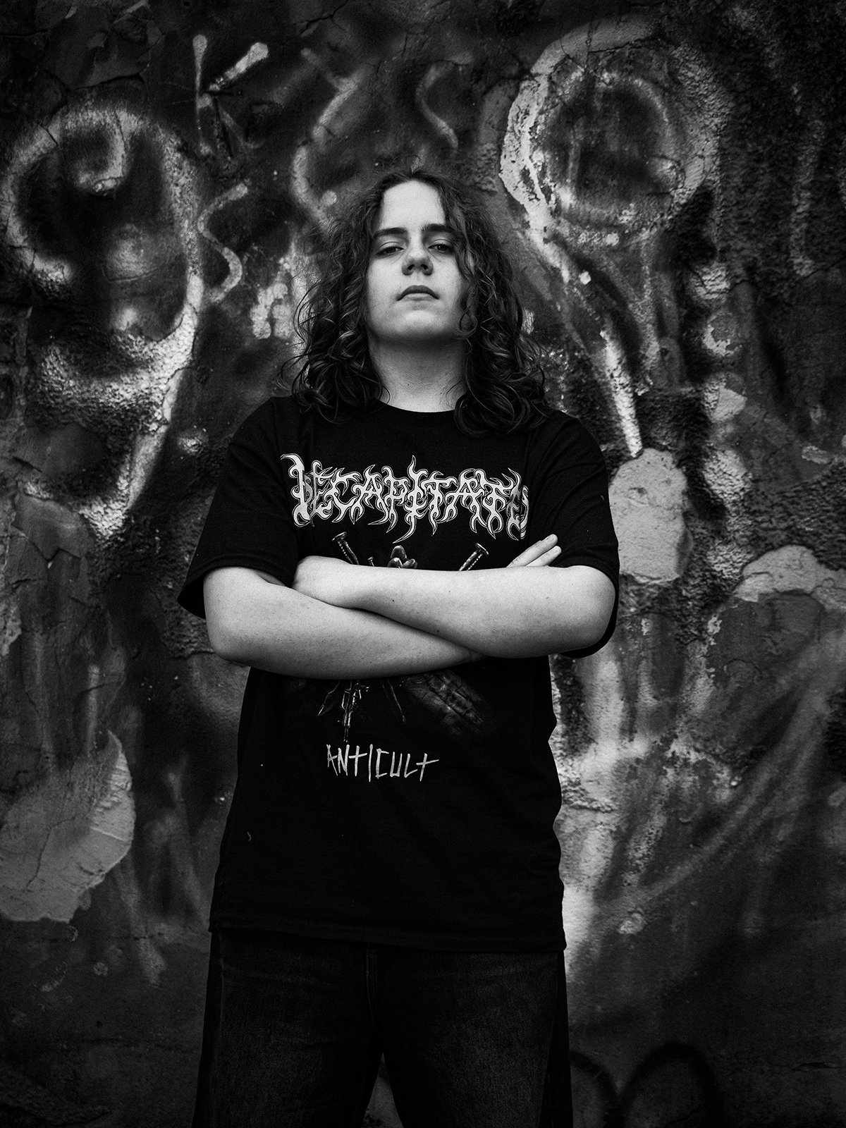 Wiktor Polilejko, gitarzysta prowadzący zespołu HOLLOW REMAINS